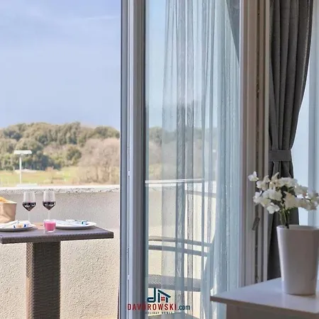 Hotel Met Wellness A Pula